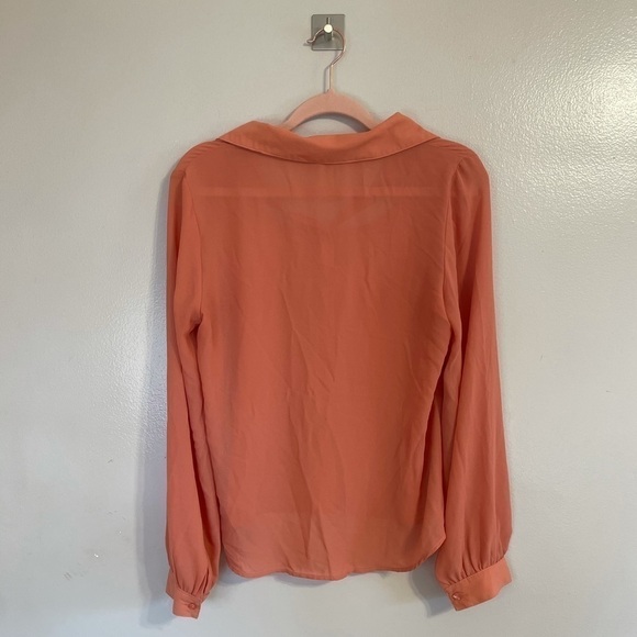 FOCUS Button Down Long Sleeve Blouse - Picture 2 of 8